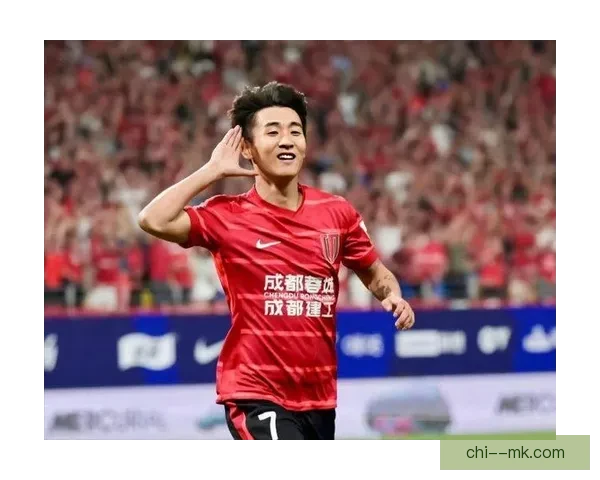 成都蓉城首轮5-1大胜领跑中超积分榜强势开局